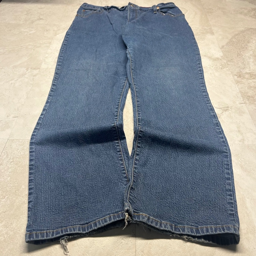 Levi's 550 Classic Relaxed Boot Cut Jeans Blue Women Size 16M Medium Wash Denim